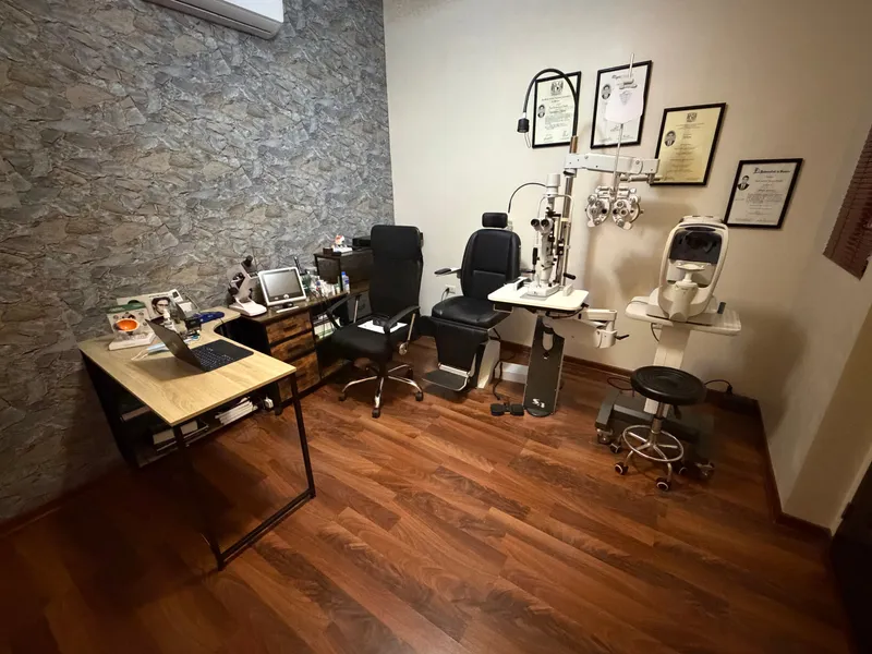 Consultorio Equipado con Alta Tecnología